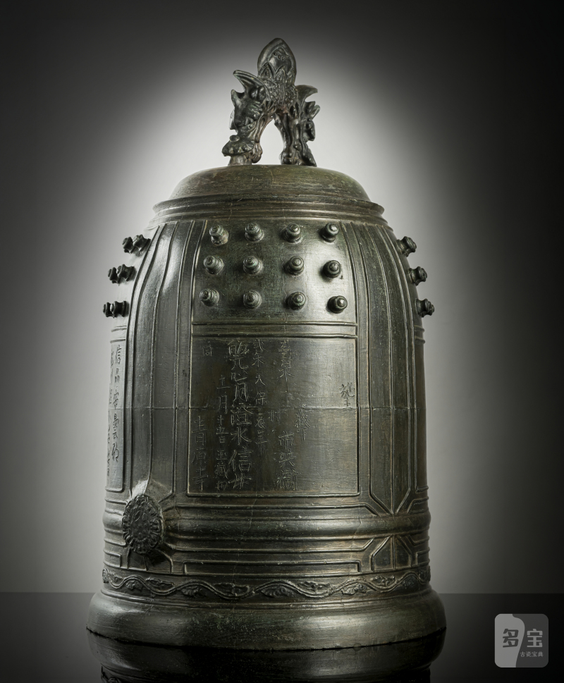 A large temple bronze bell with inscription - 图4